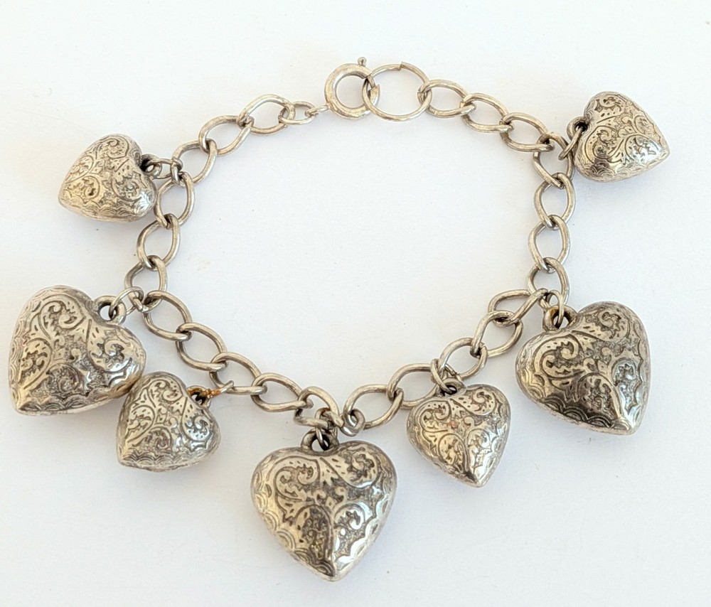 Vintage 80’s Silver Tone Puffy Engraved Hearts Charm Bracelet