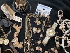 All Wearable Fashionable Very Good Jewelry Lot