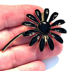 Vintage Mid Century flower power brooch mod gold tone & black enamel daisy