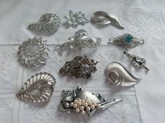 Vintage Brooch Lot Signed Crown Trifari Silver Toned Judy Lee