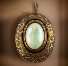 Vtg Genuine Copper Pendant Victorian Gothic Revival Moonglow Lucite Cabochon