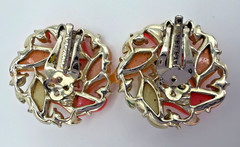LISNER Thermoset Necklace Bracelet Earrings Set Cream/Salmon/Peach & AB Clusters