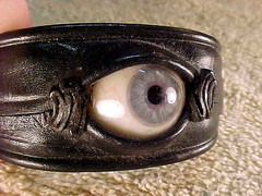 VINTAGE “ORIGINAL” 1970’s HIPPIE GLASS EYE LEATHER BRACELET PSYCHEDELIC ERA