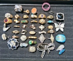 VTG Costume Ring Lot all repair 40s to 90s Era 45 rings 18kge, Vargas, Uncas Etc