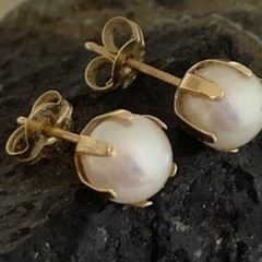 VTG Akoya Pearl Earrings Prongs Stud 6 Solid 14k Yellow Gold 5.5mm White .80gr