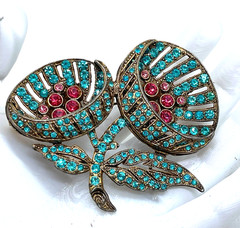 Vintage 1930’s Teal & Pink Rhinestone Inset Bowl Shaped Flower Figural Brooch!