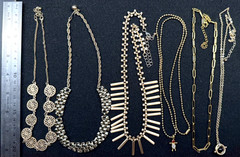 100 pcs Vintage Now Gold Tone Pendants Chains Necklaces Lot Signed & Unsigned