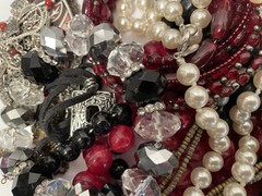 4Lb Mixed Mystery Jewelry Lot Vintage Mod Boho Bead Necklaces Bracelets Earrings