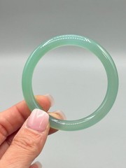 Vintage Green Glass Bangle Bracelet Small 2.25″ Opening Diameter