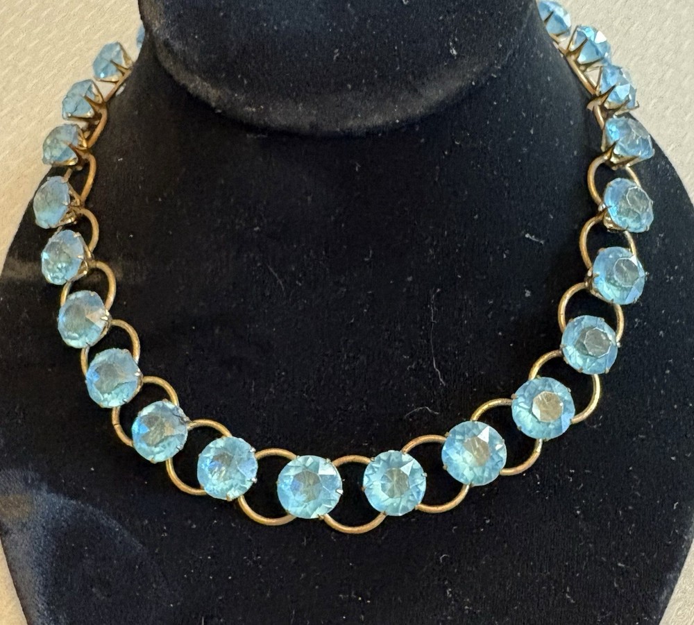 Art Deco Vintage Aqua Blue Lucite Choker Brass Prong Set Anna Wintour Collet 16″