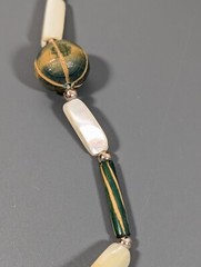 Vintage Boho Neckalce Green Carved Style Wood Cream Shell Bead Necklace 24 in