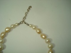 VTG Carolee Large PEARL Single Strand Faux Necklace SOUTH SEE look Carol Lee
