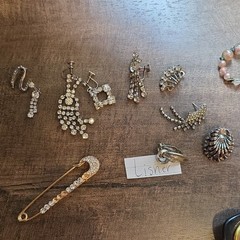 Vintage Junk Jewelry Lot Lisner Monet Goldette Austria Alapaca Silver