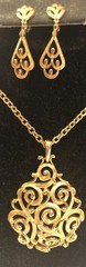 Trifari Rare Trifarium baroque Demi Parure Pendant & Earrings Vin Statement NR!