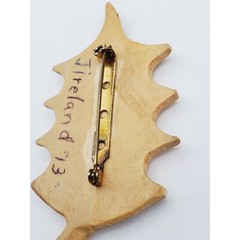 wood leaf brooch pin 3 1/8″