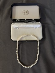 Vintage Cultured Pearl Necklace in Original CP Branded Display Case