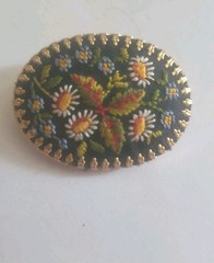 Daisy Forget-me-not Flowers Vtg Embroidered Fabric Brooch Grandma Cottage Core