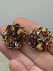Vintage Austria Gold Tone Glass Rhinestone Clip On Earrings NICE!