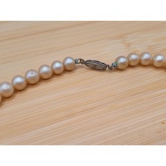 Vintage 1950s Made in Japan Single Strand Champagne Simulated Pearl Necklace