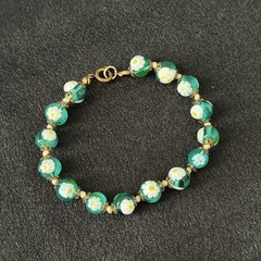 Vintage Teal Sea Blue Green Glass Beaded Floral White Daisy Flower Bracelet 7″