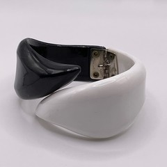 Vintage Hong Kong Black White Acrylic Clamper Bracelet Mod Art Deco Statement