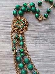 Vintage Hobe Green Glass Foil Bead Brass Swag Bib Necklace