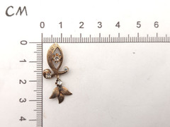 Vintage Antique Victorian 14K Solid Gold Multiple Diamond Leaf Dangle Pendant