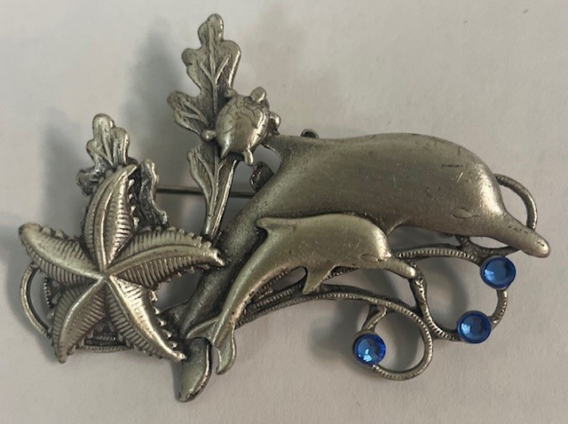Vintage Beautiful KC Kenneth Cole Brooch Silver Tone