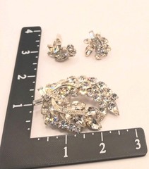 Weiss Brooch Vintage 1950s Demi Parure W Clip Earr Rhodium Plated Stunning 0229