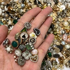 Vintage-now Costume Jewelry makeing Lots button Read Description 50pcs