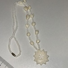 Cute Carved Cream 12 In Necklace