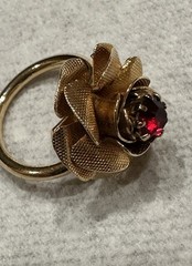 Vtg Sarah Coventry Red Rhinestone 3D Rose Gold Flower Necklace Ring Sz 6 adj.