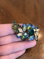 Vintage Mid-Century Blue & Green Glass Rhinestone Brooch Gold Tone Leaf Accent!