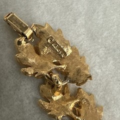 Vintage NAPIER Gold Tone Textured Maple Leaf Collar Choker 16” Necklace Signed