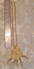 Vintage Celebrity New York Gold Tone Pendant 20″ Necklace