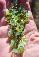 SALE VINTAGE URANIUM OPAL GREEN YELLOW GLASS FLOWER CLUSTER NECKLACE SET ARTISAN