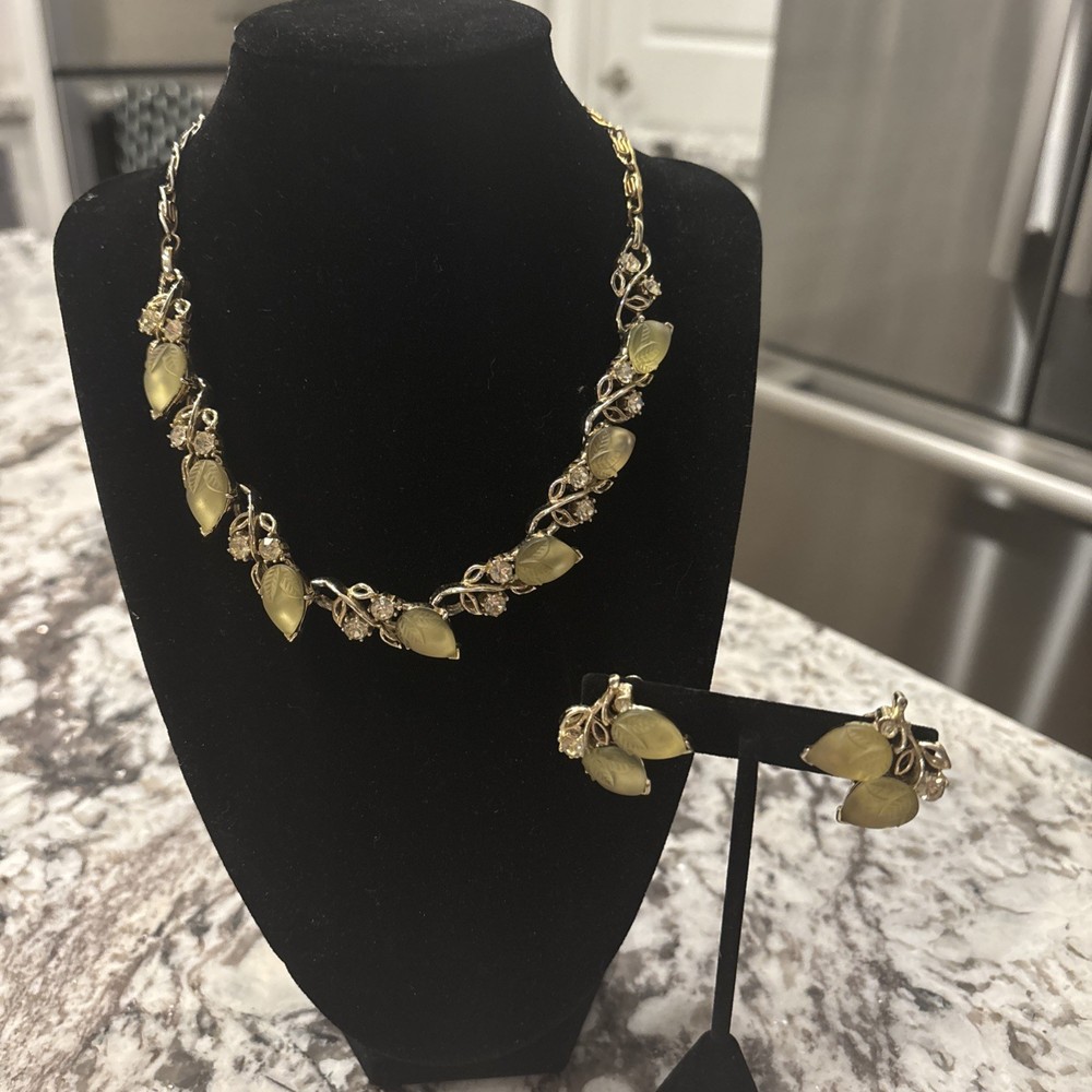 VTG Lisner Necklace & Earrings Clip-On Frosted Glass Rhinestone Leaf