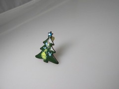 Vintage Mid Century Modern Enamel On Copper Christmas Tree Pin/Brooch Jewelry