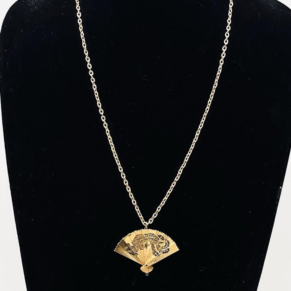 Vintage Fan Necklace Gold Tone Collapsable Pendent 2 Scenes 24″ Chain