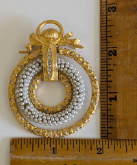 Vintage Large Rhinestone & Pearl Rings Brooch Pin
