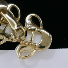VINTAGE 1950’S CORO WHITE THERMOSET PLASTIC NECKLACE CLIP-ON EARRINGS SET