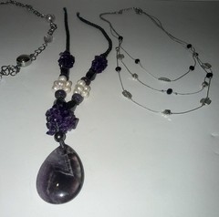 Costume Jewelry Lot 4 Necklaces, 1 Pair Matching Earrings