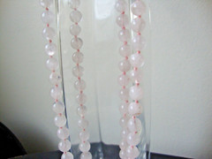 VINTAGE 1970s HAND STRUNG HAND KNOTTED 8mm ROSE QUARTZ 30″ ENDLESS BEAD NECKLACE