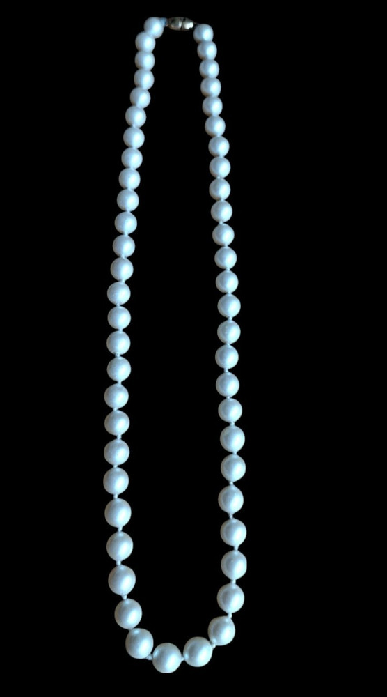 Monet Pearl Jewelry Vintage Monet Faux Pearl Necklace, 20″ – EUC