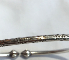 VINTAGE STERLING SILVER BANGLE WEST INDIES ISLAND POD CUFF BRACELET 16g
