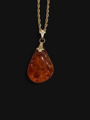 Vintage Andreas Daub Signed Baltic Amber Teardrop Pendant Necklace