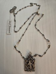 Vtg Sweet Romance Silvertone ‘Gates of Heaven’ Opening Door Pendant Necklace