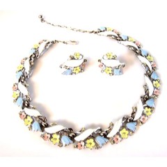 Vintage Trifari Garden Party Enamel Flowers choker bib necklace Clip On Earrings