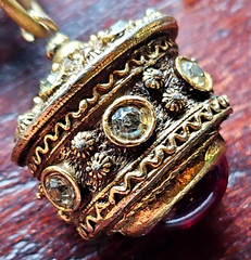 Vintage Benedikt N. Y. Etruscan Fob Charm Bracelet Chunky Etruscan Revival 7″