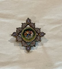 ANTIQUE VICTORIAN VATICAN ITALY MICRO MOSAIC ONE INCH FLORAL BROOCH PIN